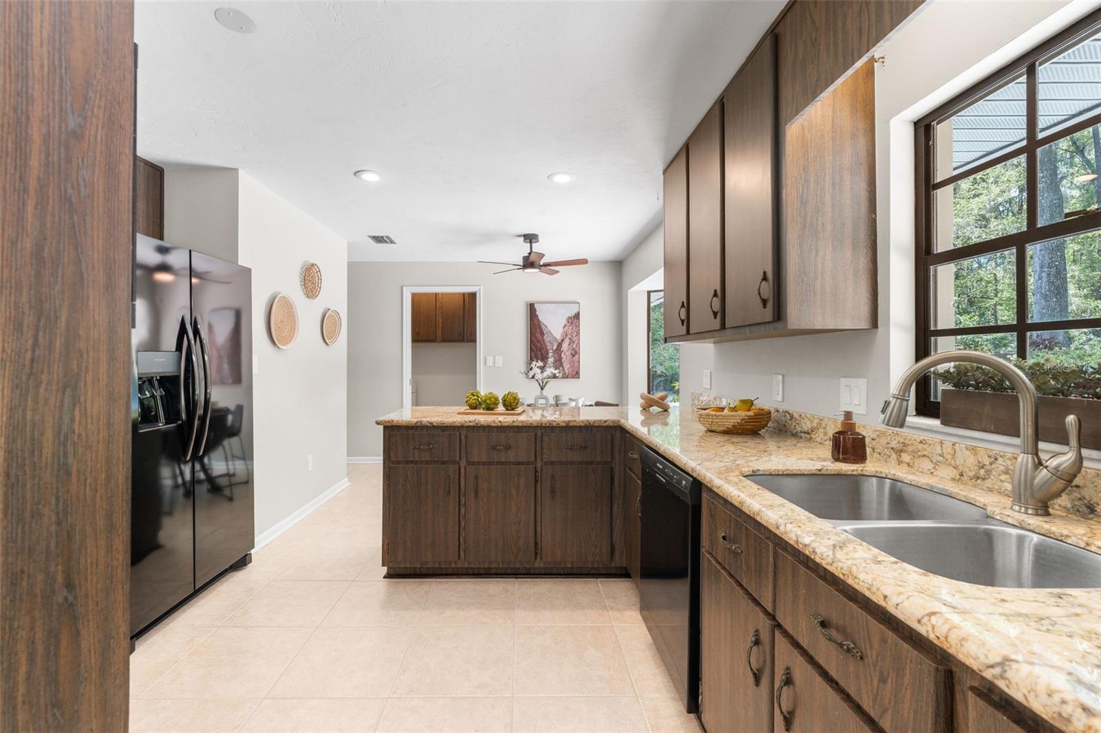 VALLEY THE - Residential