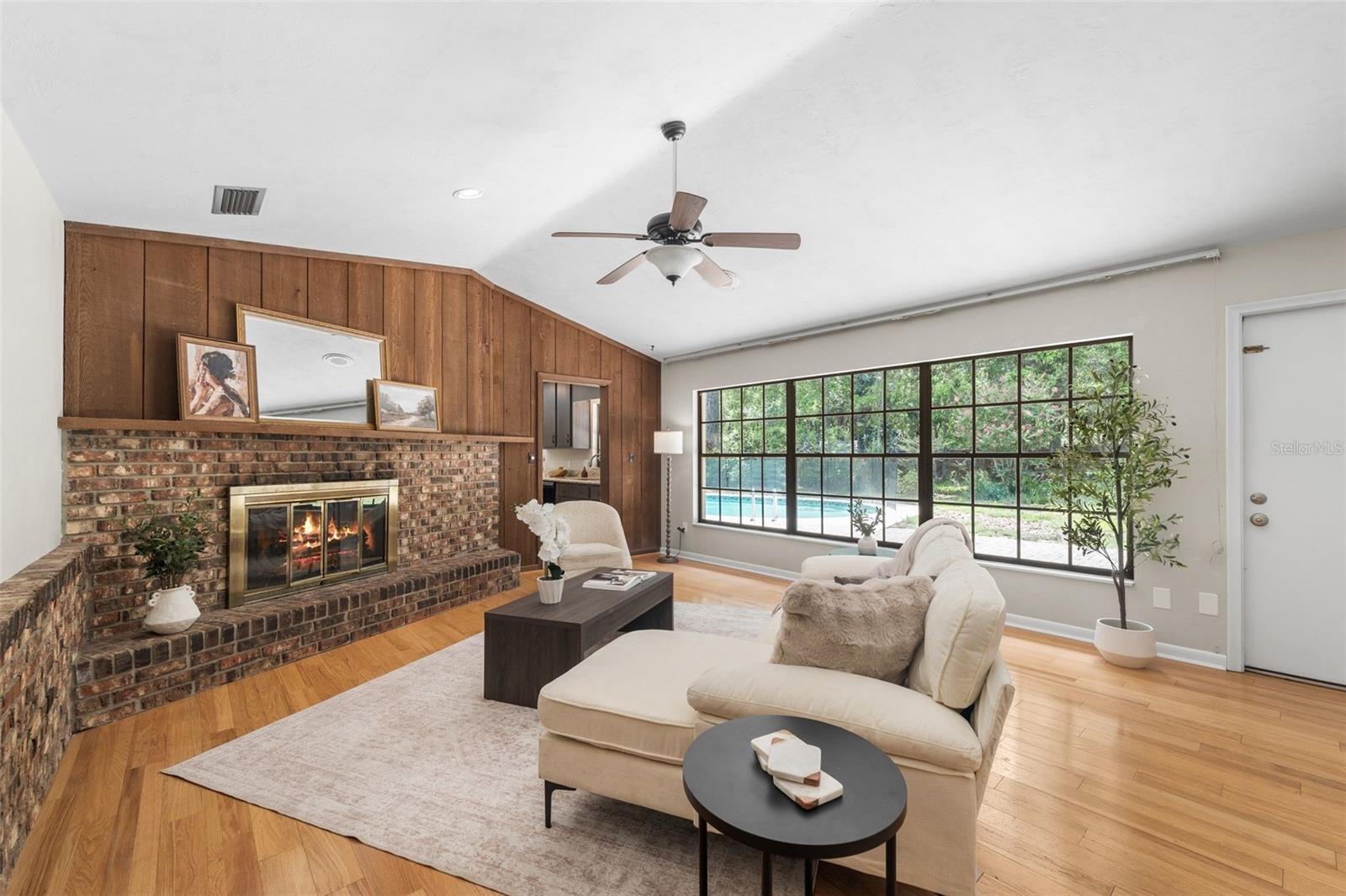 VALLEY THE - Residential