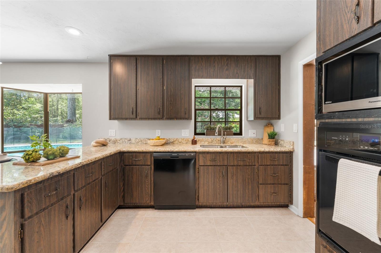 VALLEY THE - Residential