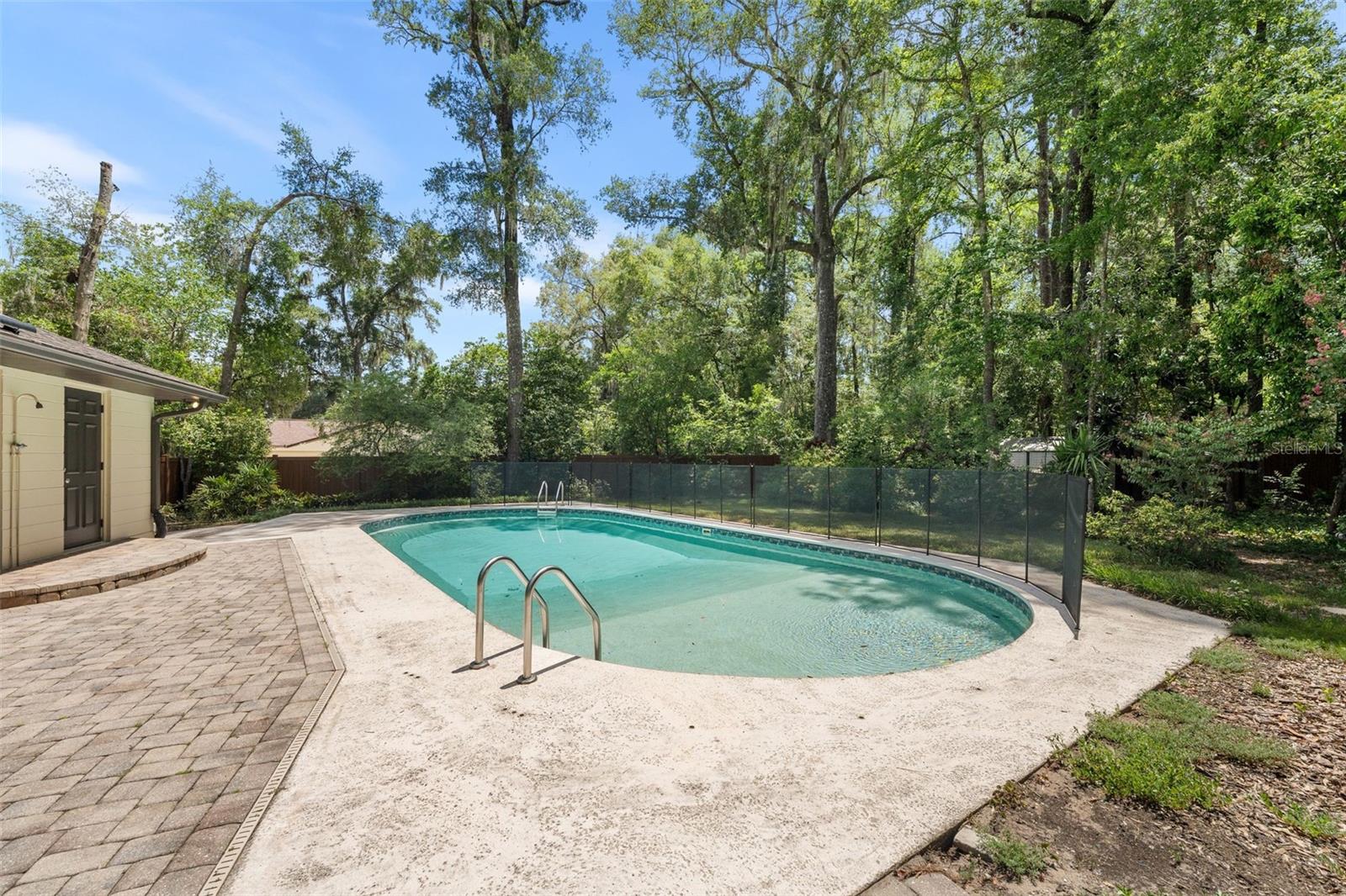 VALLEY THE - Residential