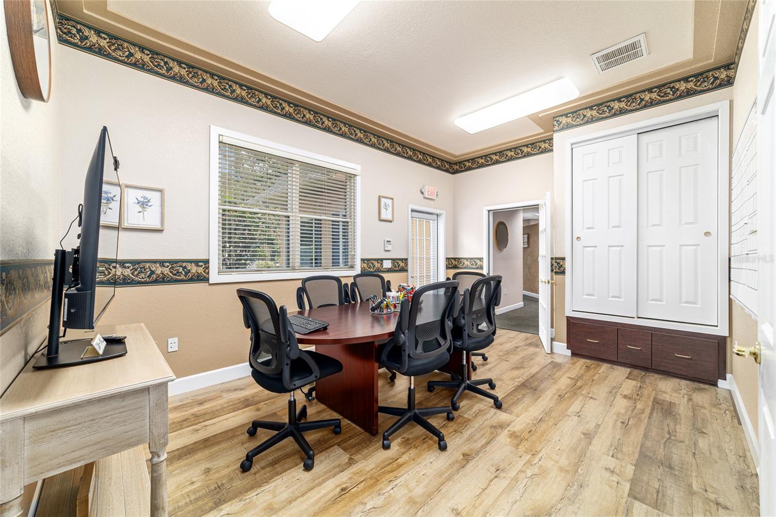 MEADOWVIEW ADD 03 - Commercial Sale