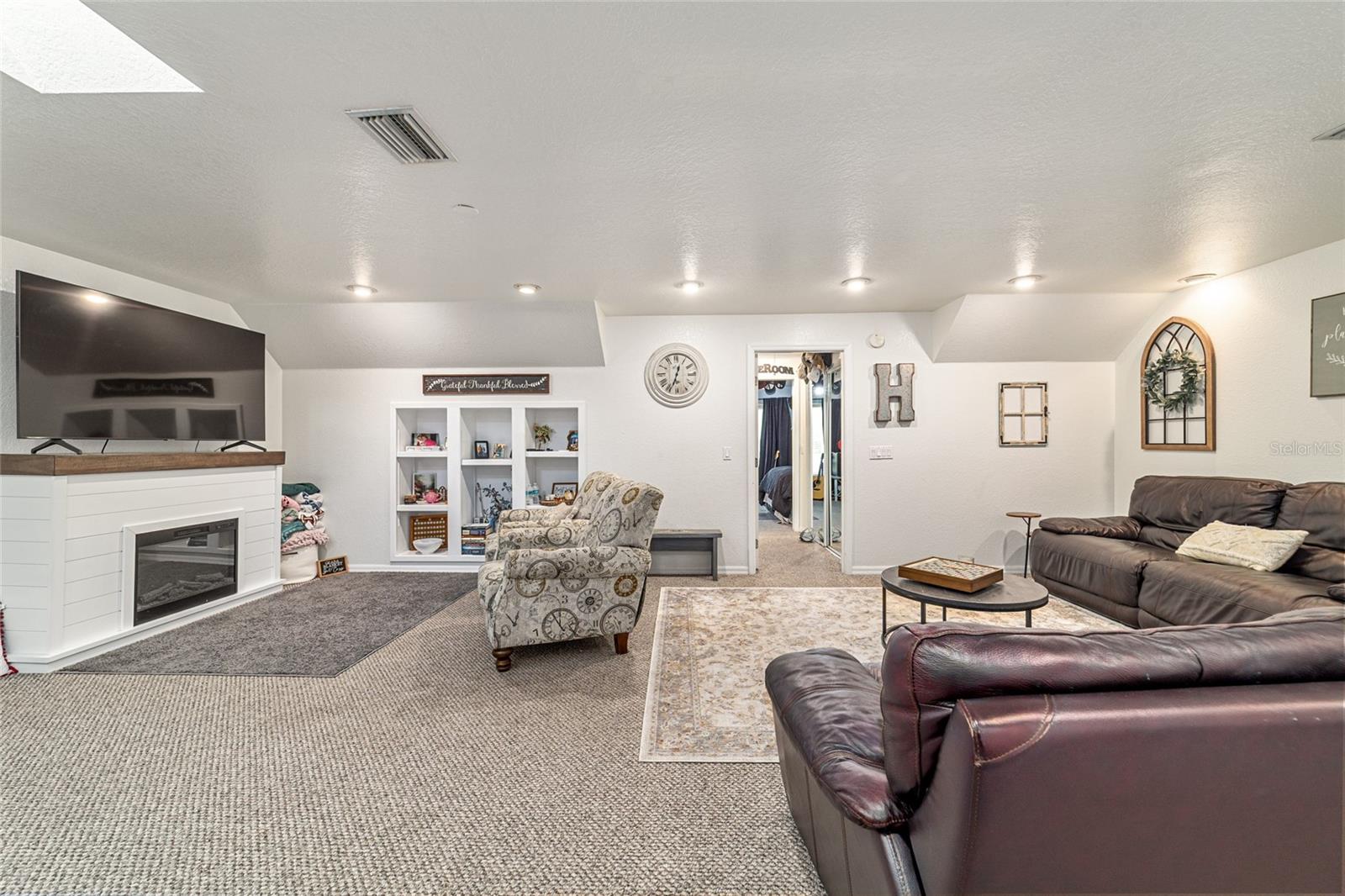 MEADOWVIEW ADD 03 - Commercial Sale