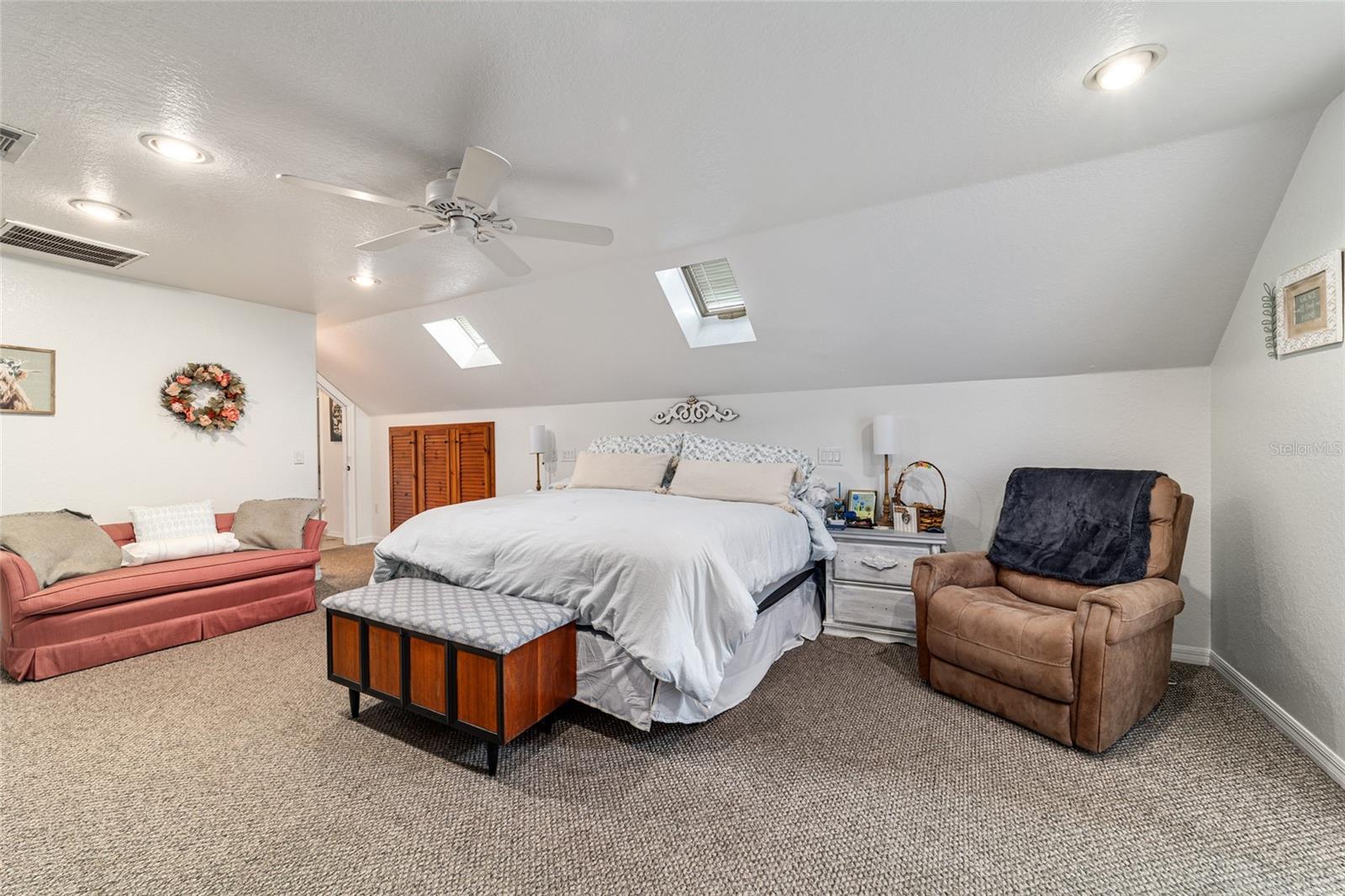 MEADOWVIEW ADD 03 - Commercial Sale