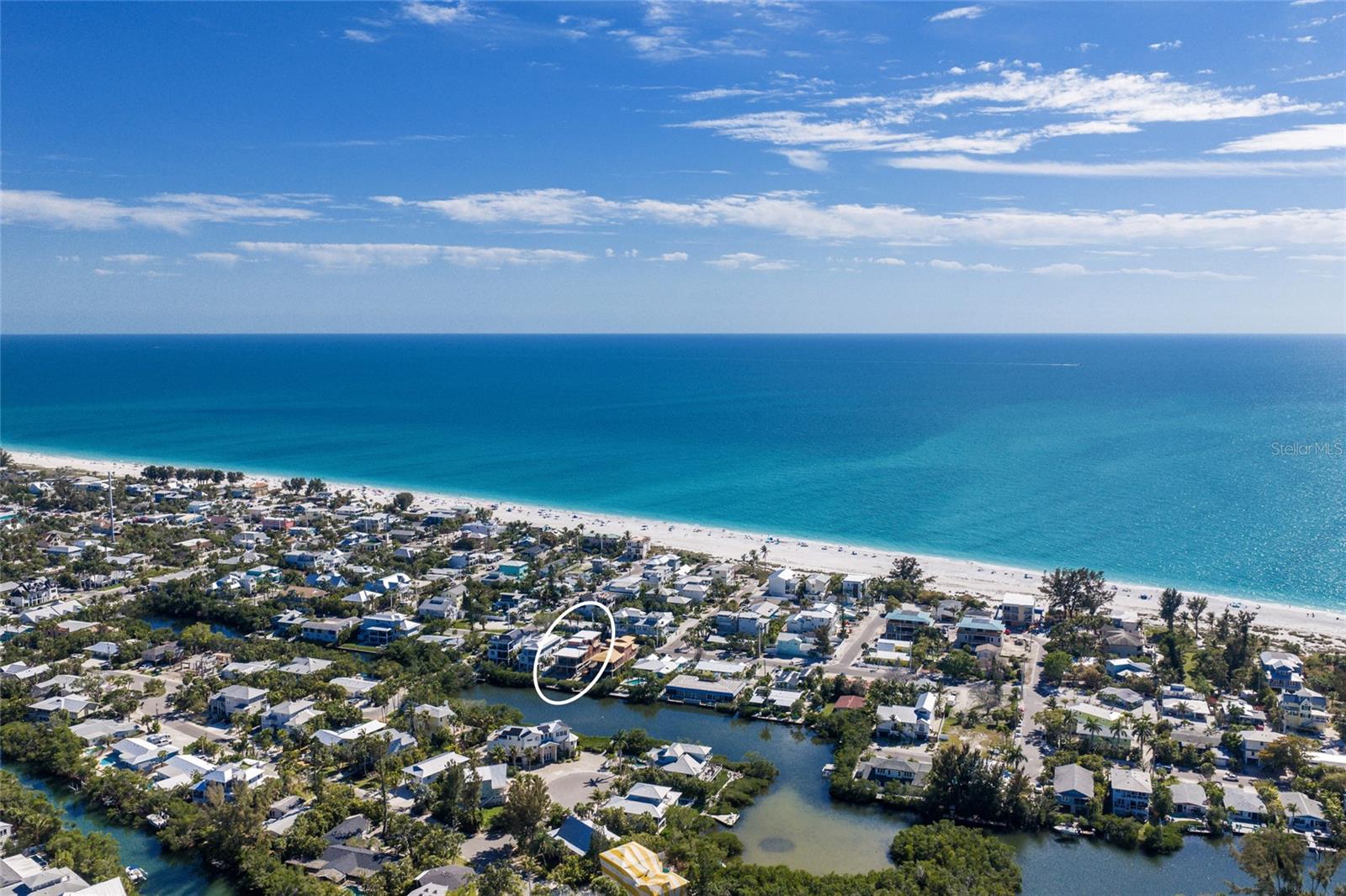 406 NORTH SHORE DRIVE - Residential