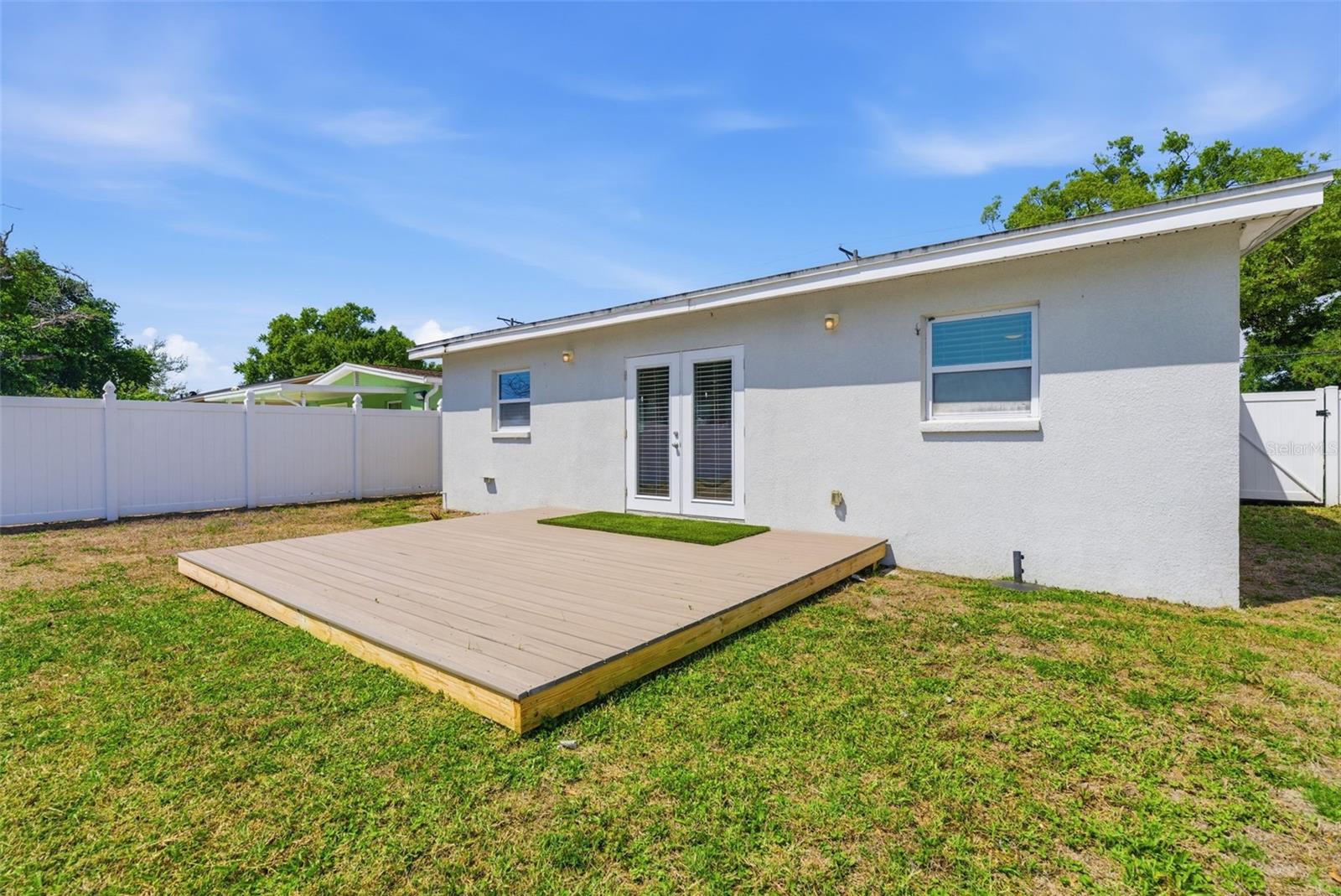 INTERBAY - Residential