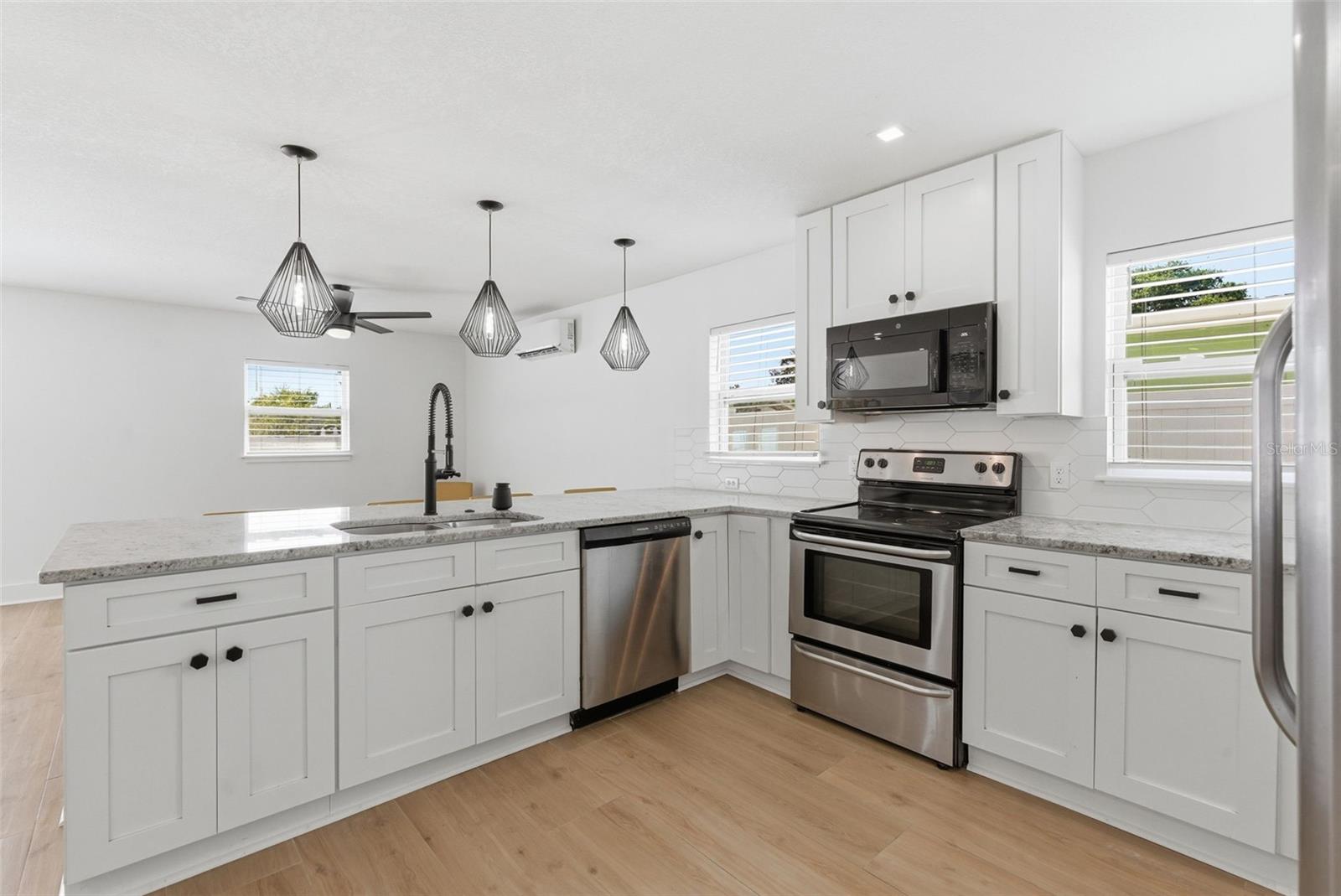 INTERBAY - Residential