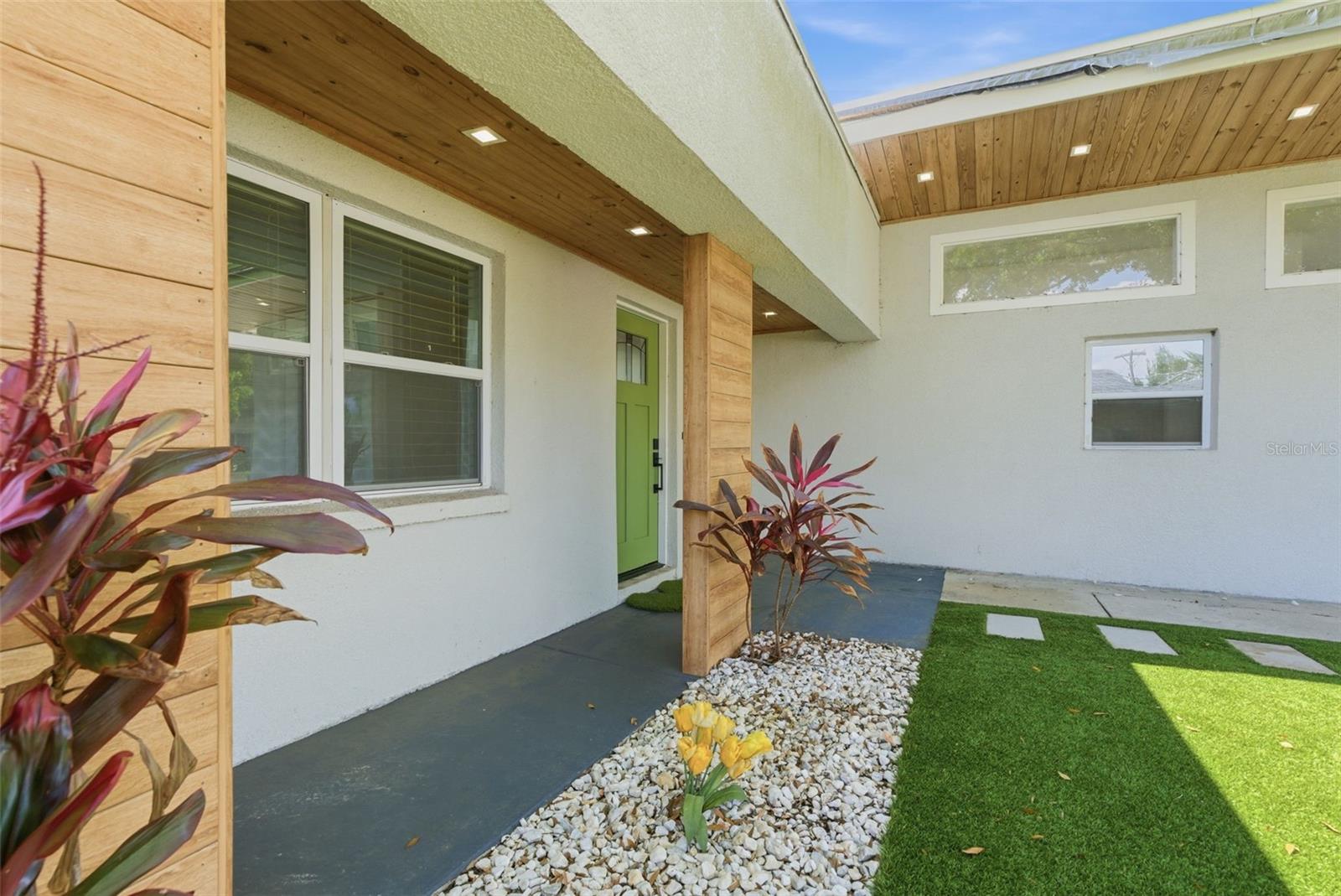 INTERBAY - Residential