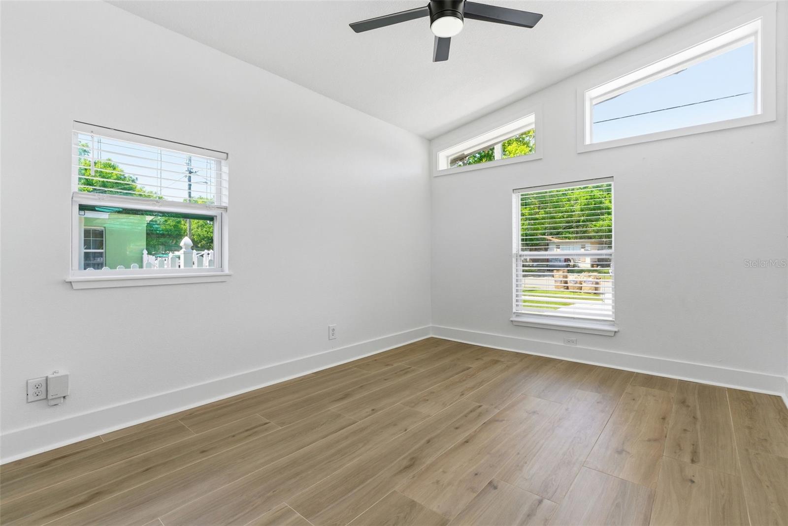 INTERBAY - Residential
