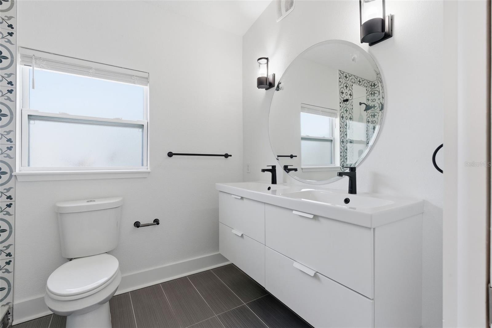 INTERBAY - Residential