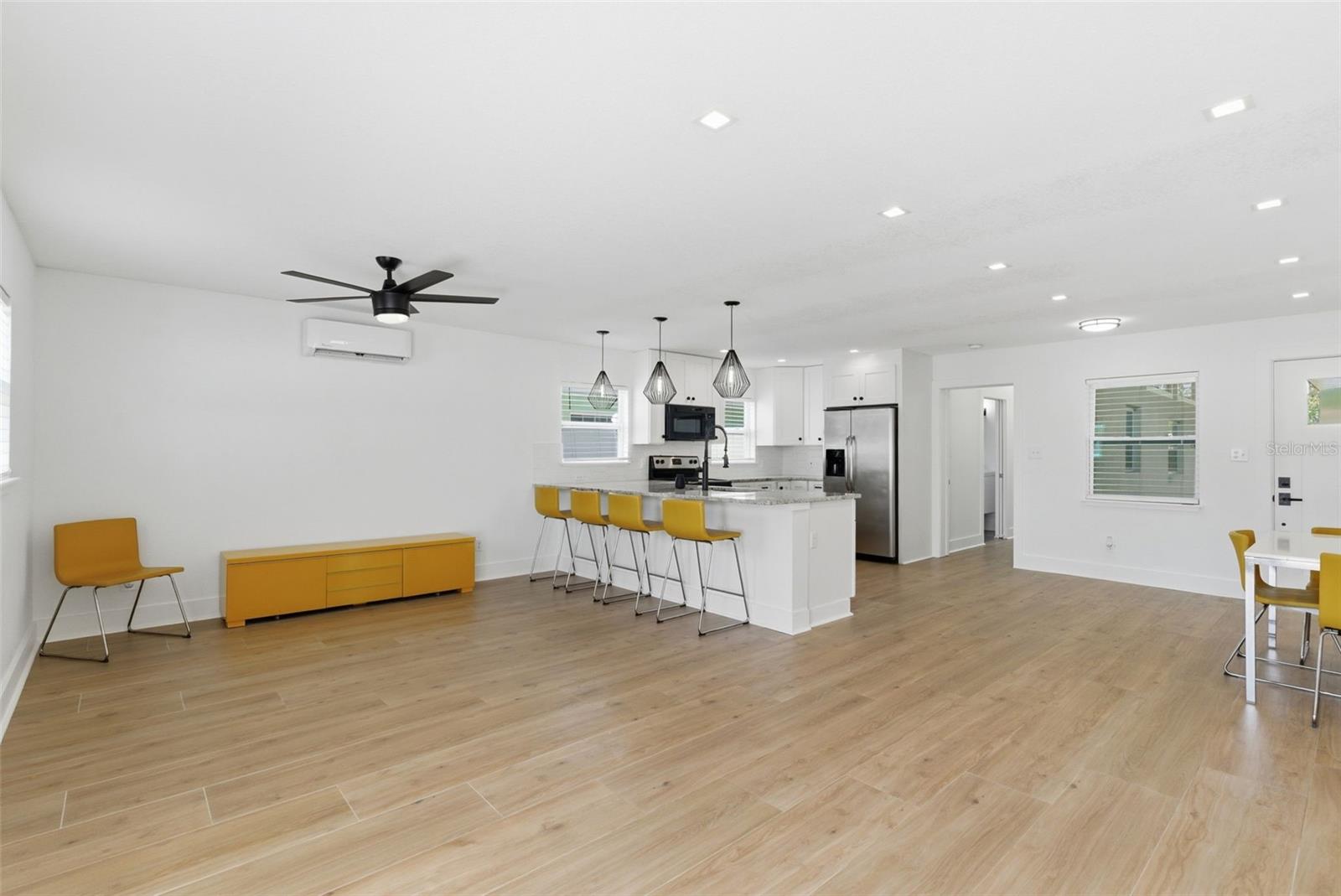 INTERBAY - Residential