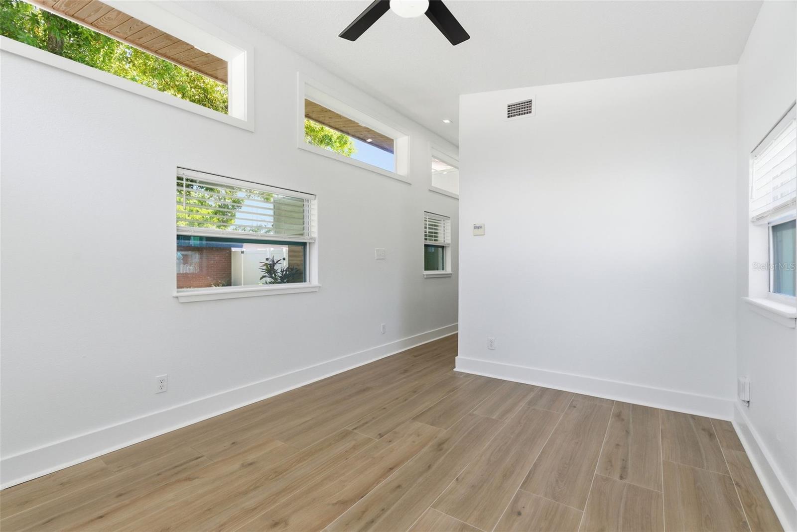 INTERBAY - Residential
