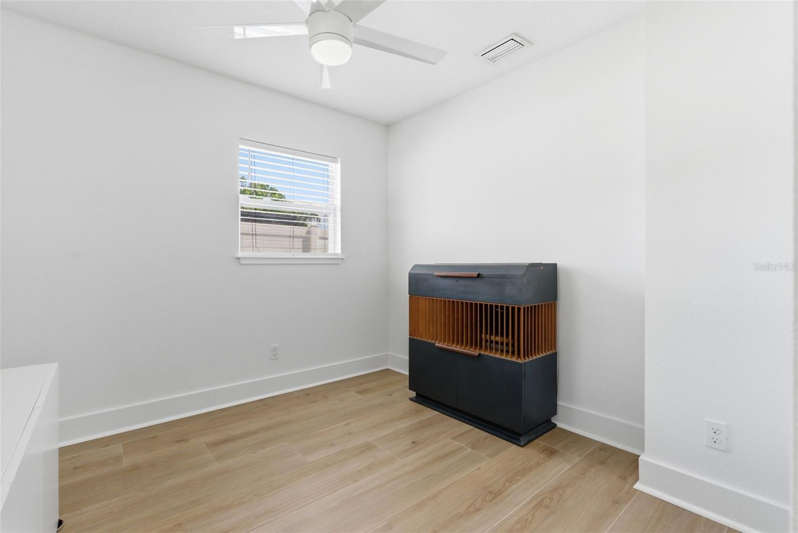 INTERBAY - Residential