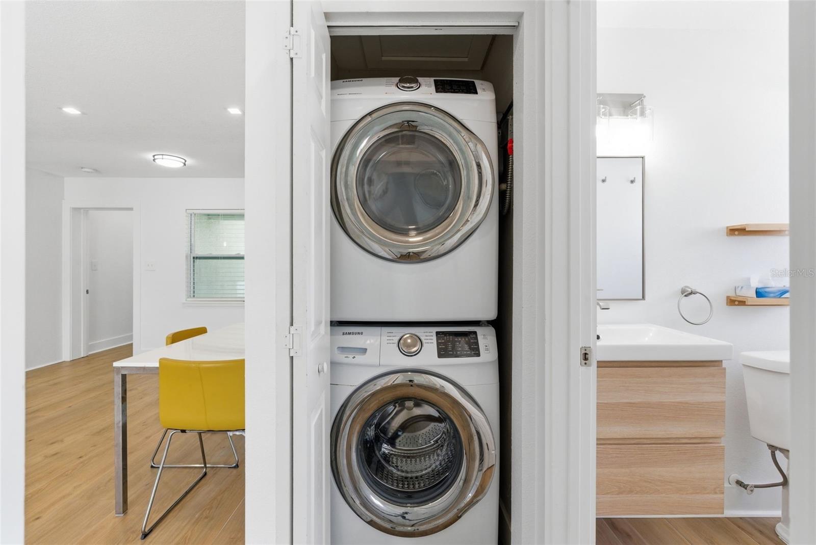 INTERBAY - Residential