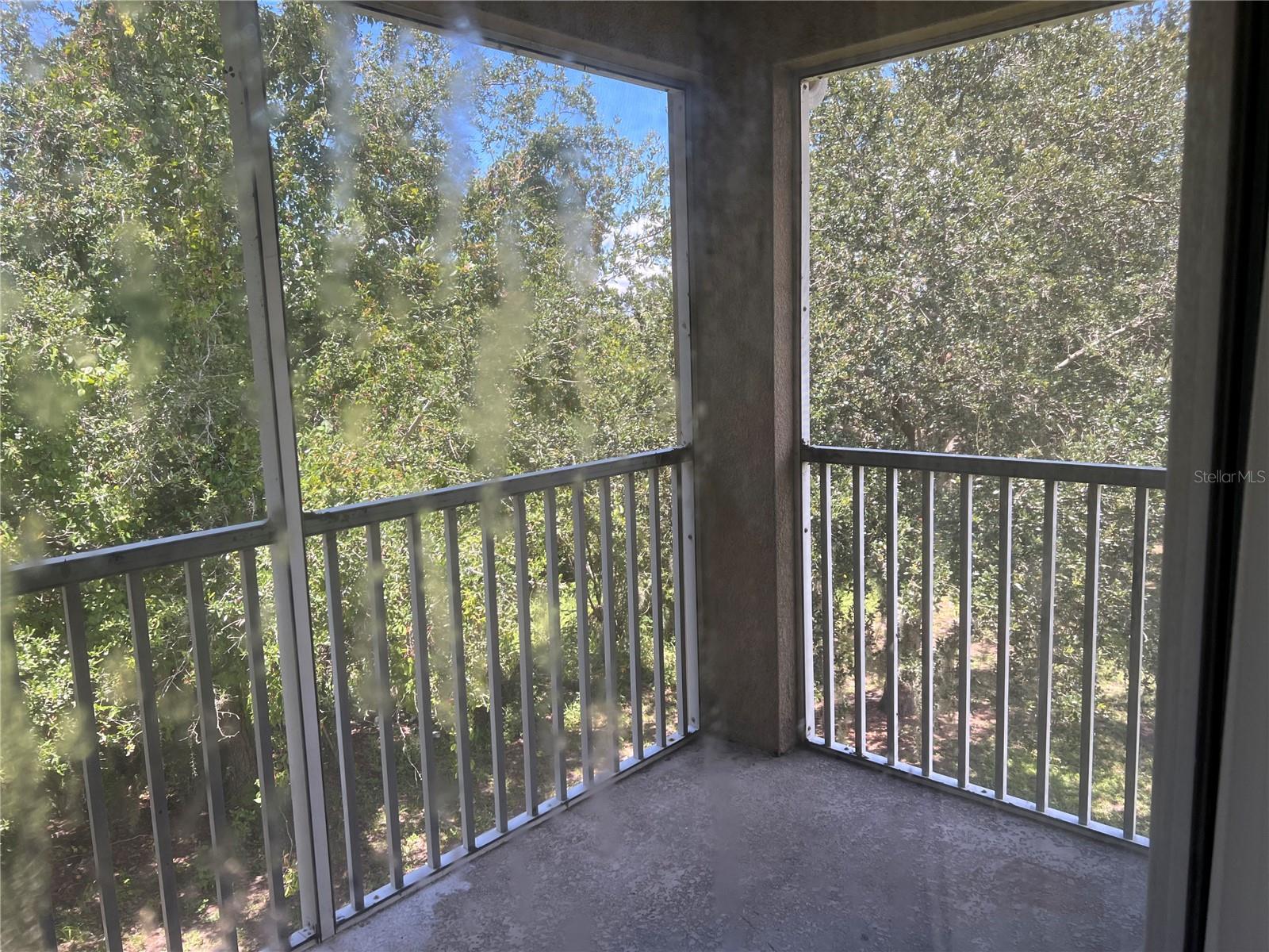 VILLAGES OF BLOOMINGDALE CONDO - Residential Lease