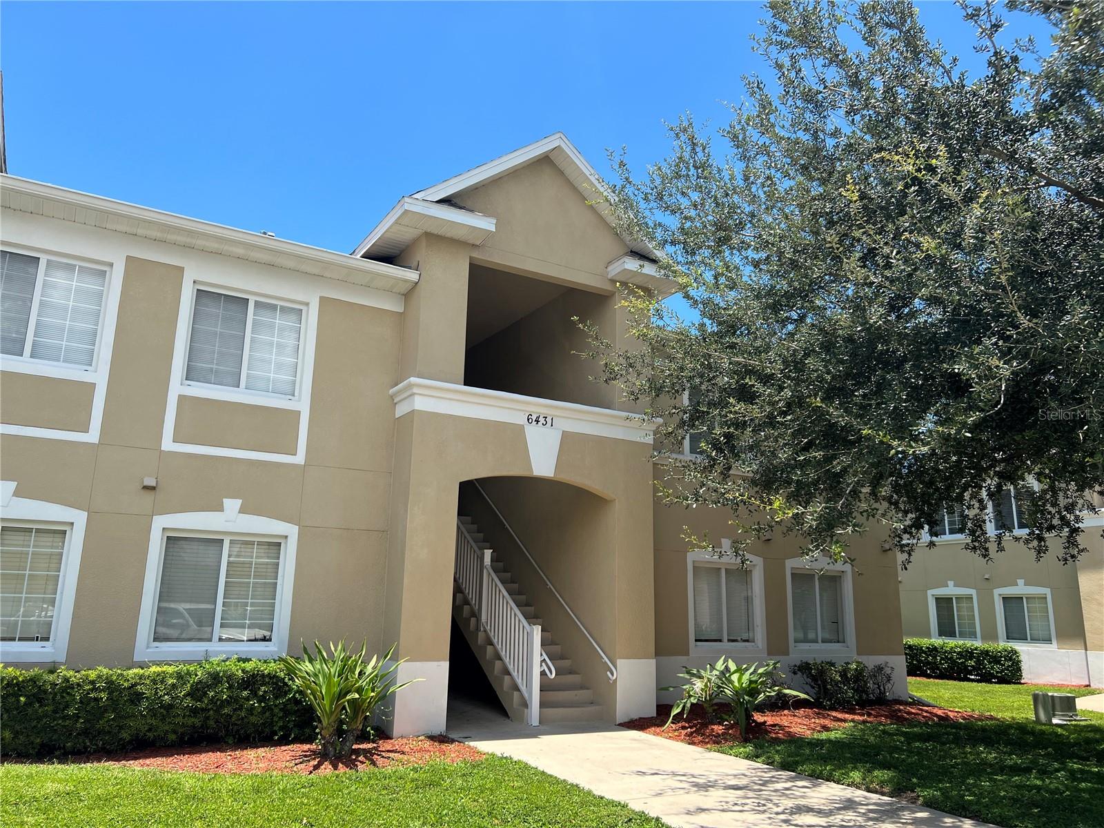 VILLAGES OF BLOOMINGDALE CONDO - Residential Lease