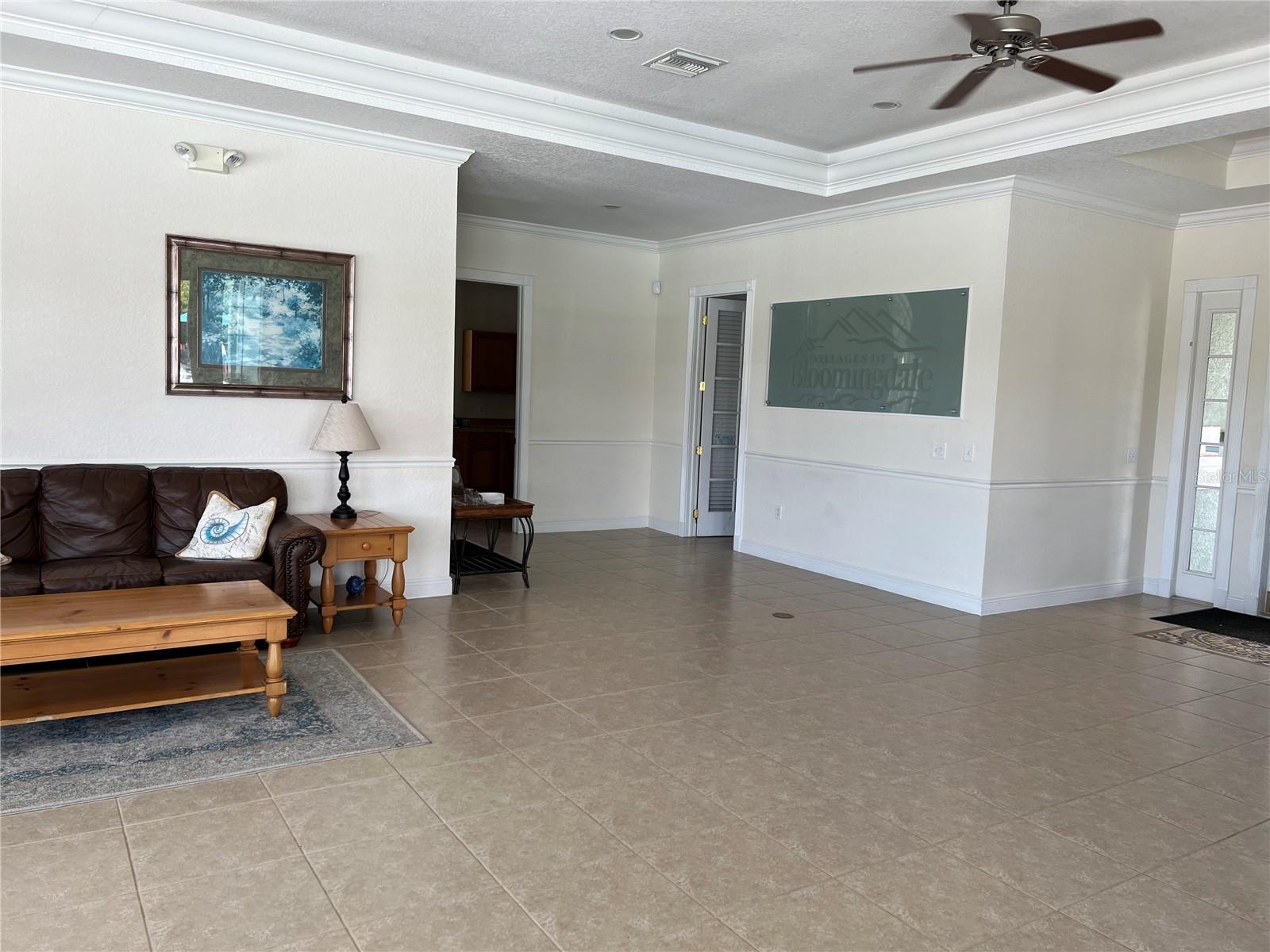 VILLAGES OF BLOOMINGDALE CONDO - Residential Lease