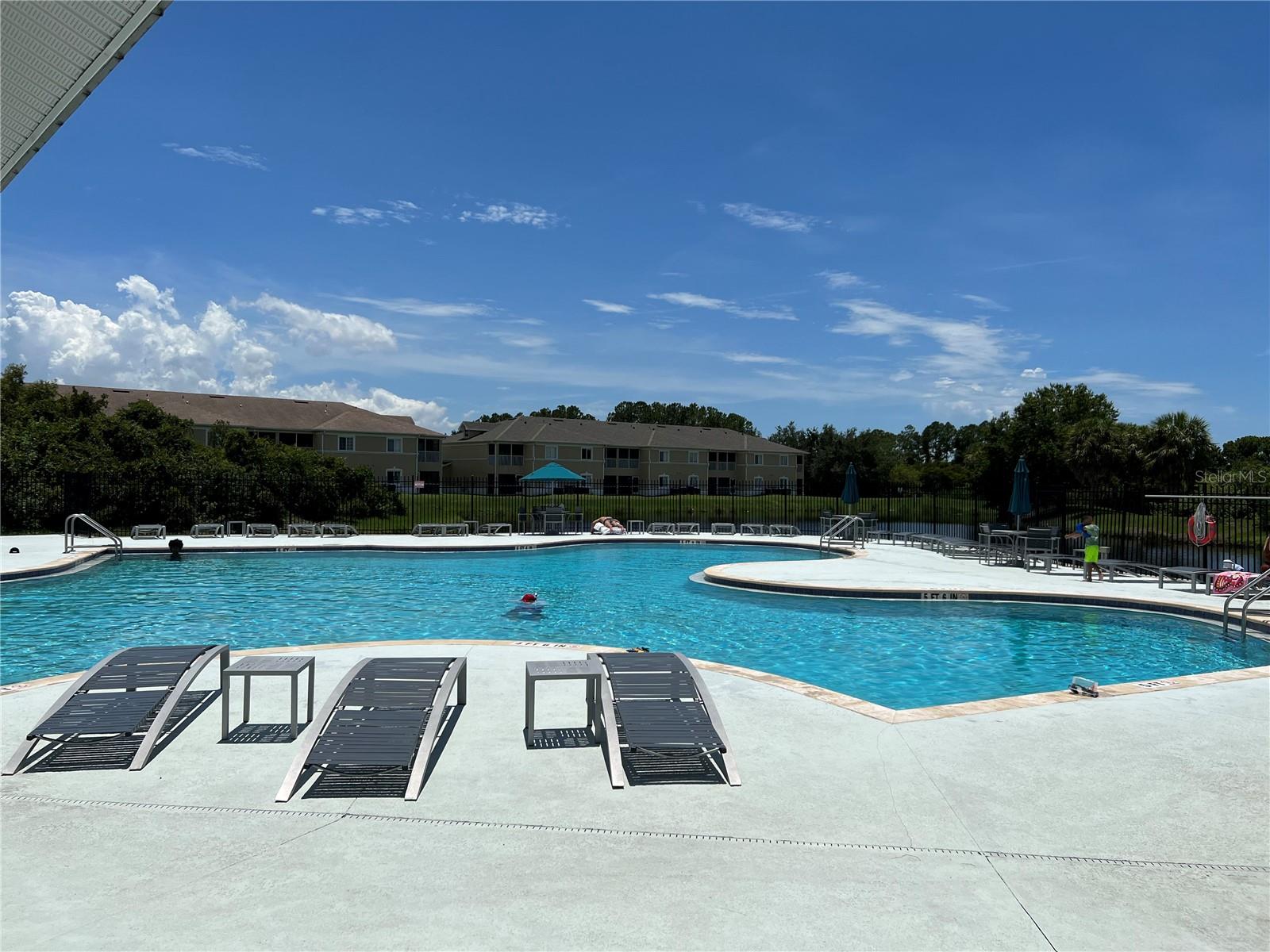 VILLAGES OF BLOOMINGDALE CONDO - Residential Lease