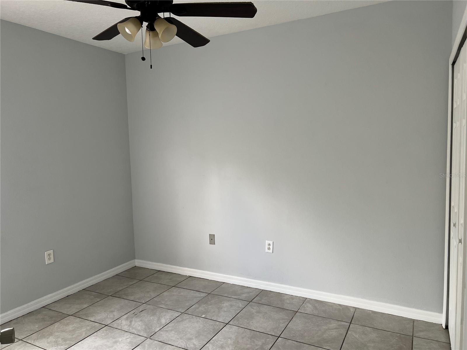VILLAGES OF BLOOMINGDALE CONDO - Residential Lease