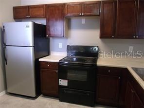 VILLAGES OF BLOOMINGDALE CONDO - Residential Lease