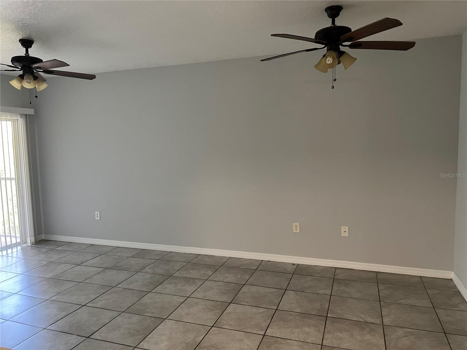 VILLAGES OF BLOOMINGDALE CONDO - Residential Lease