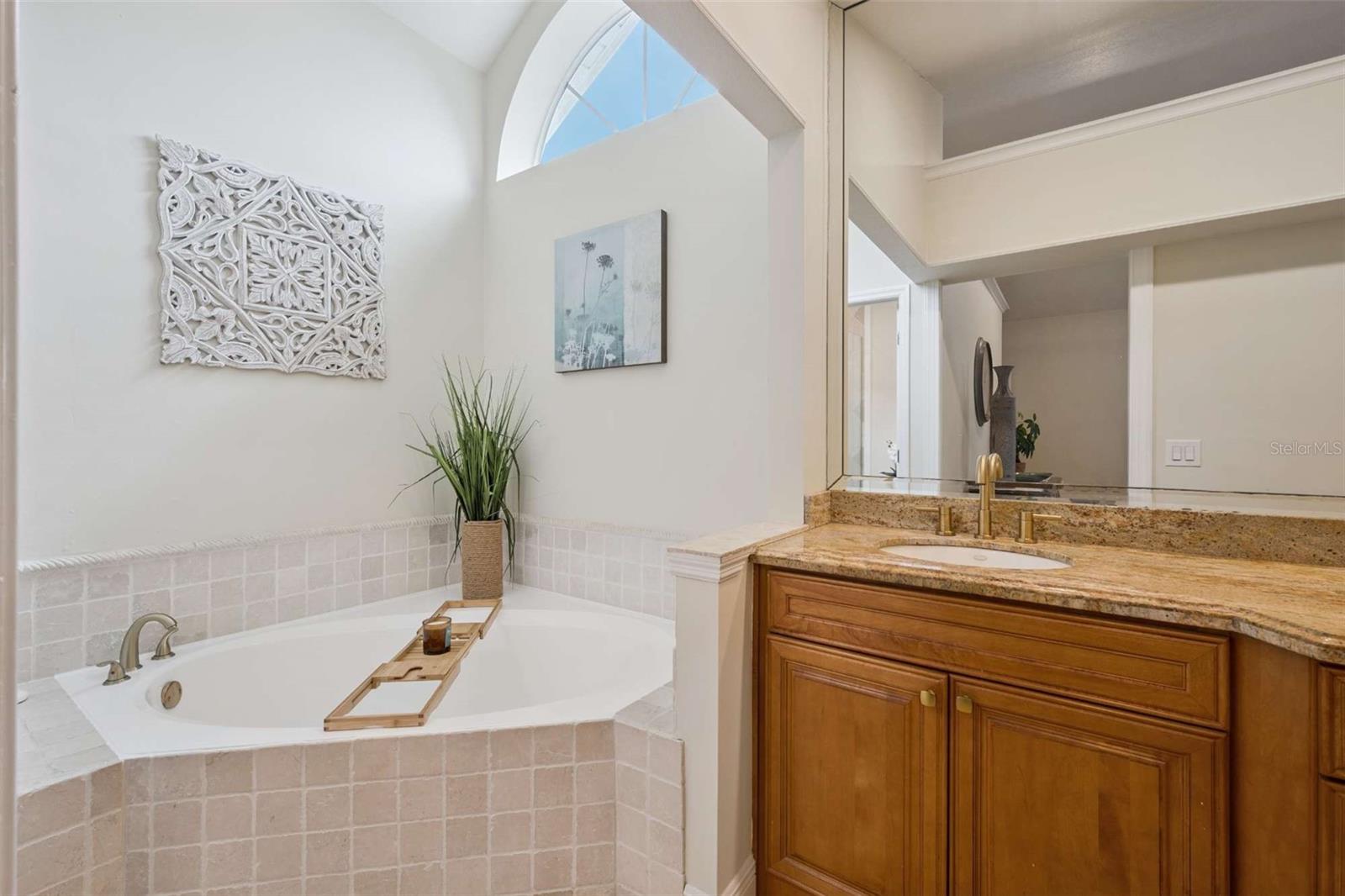 KAWILLA CREST - Residential Lease