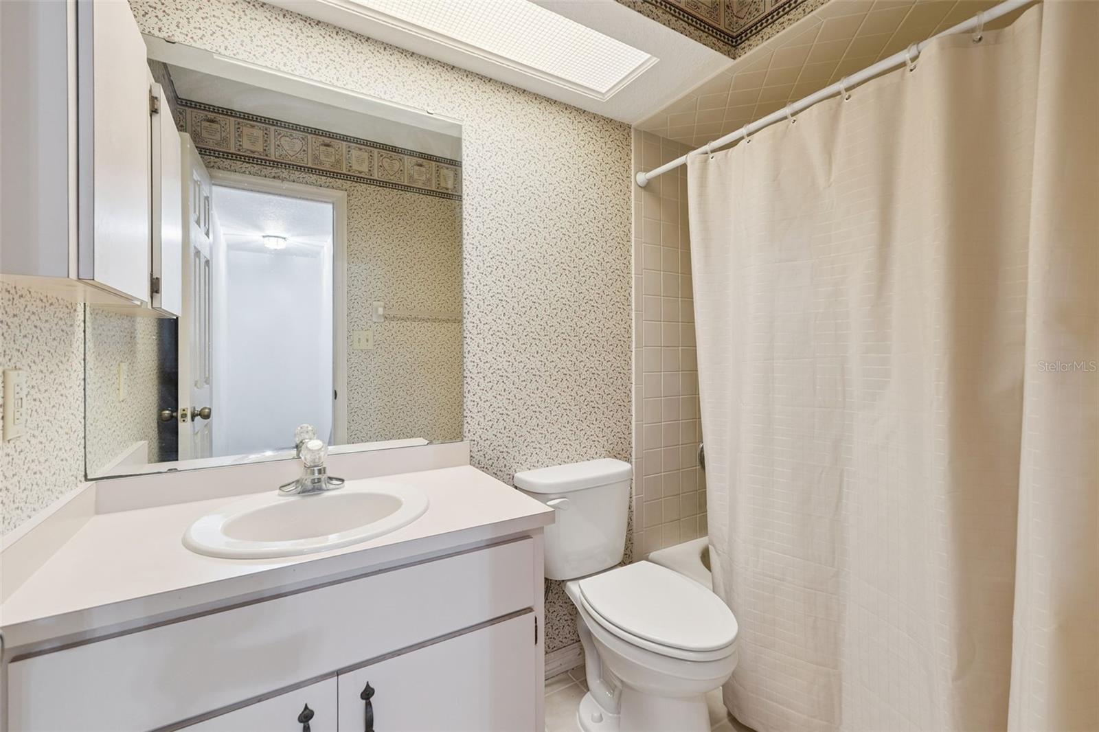 COUNTRY OAKS ESTATES - Residential