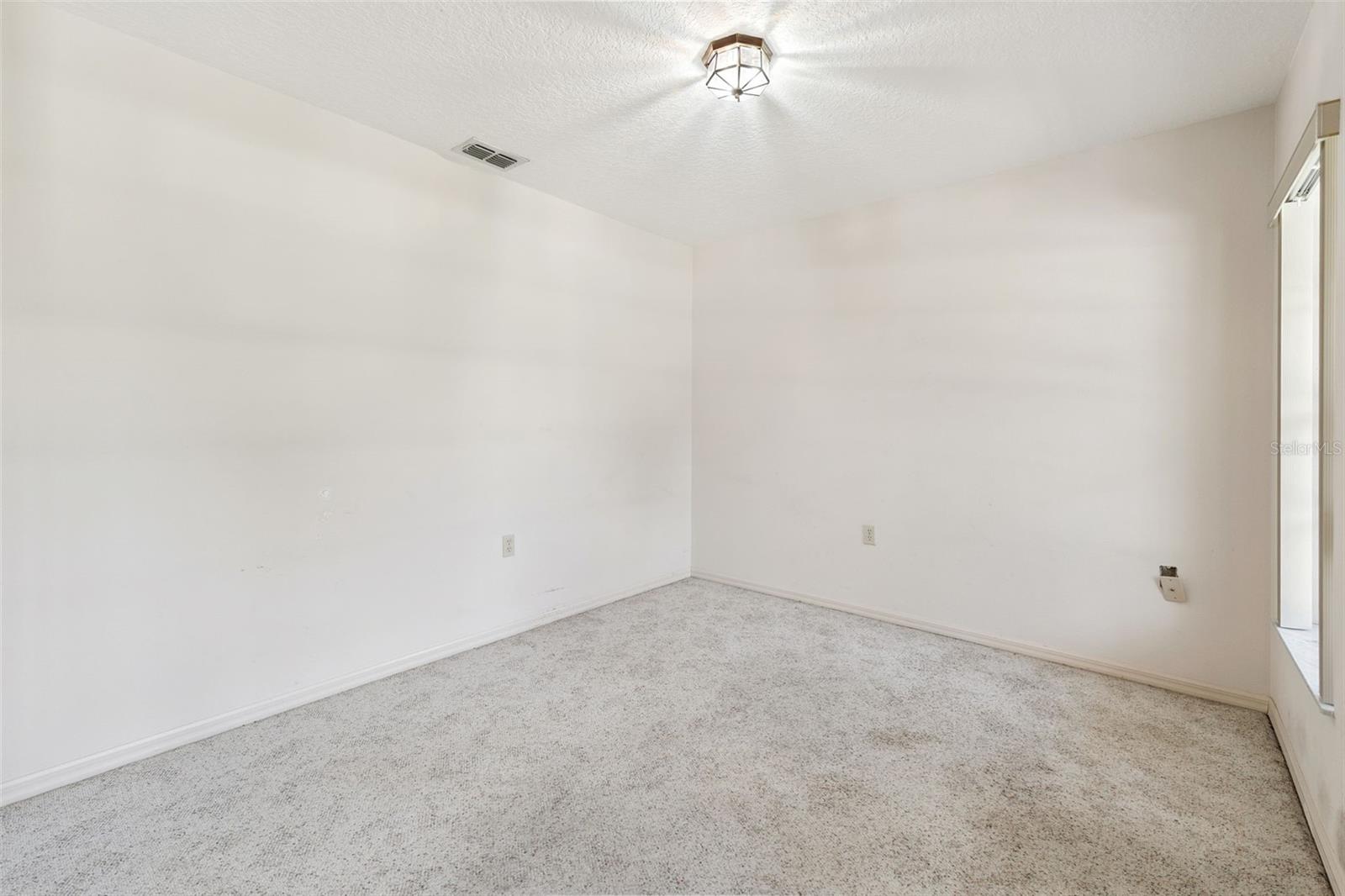 COUNTRY OAKS ESTATES - Residential