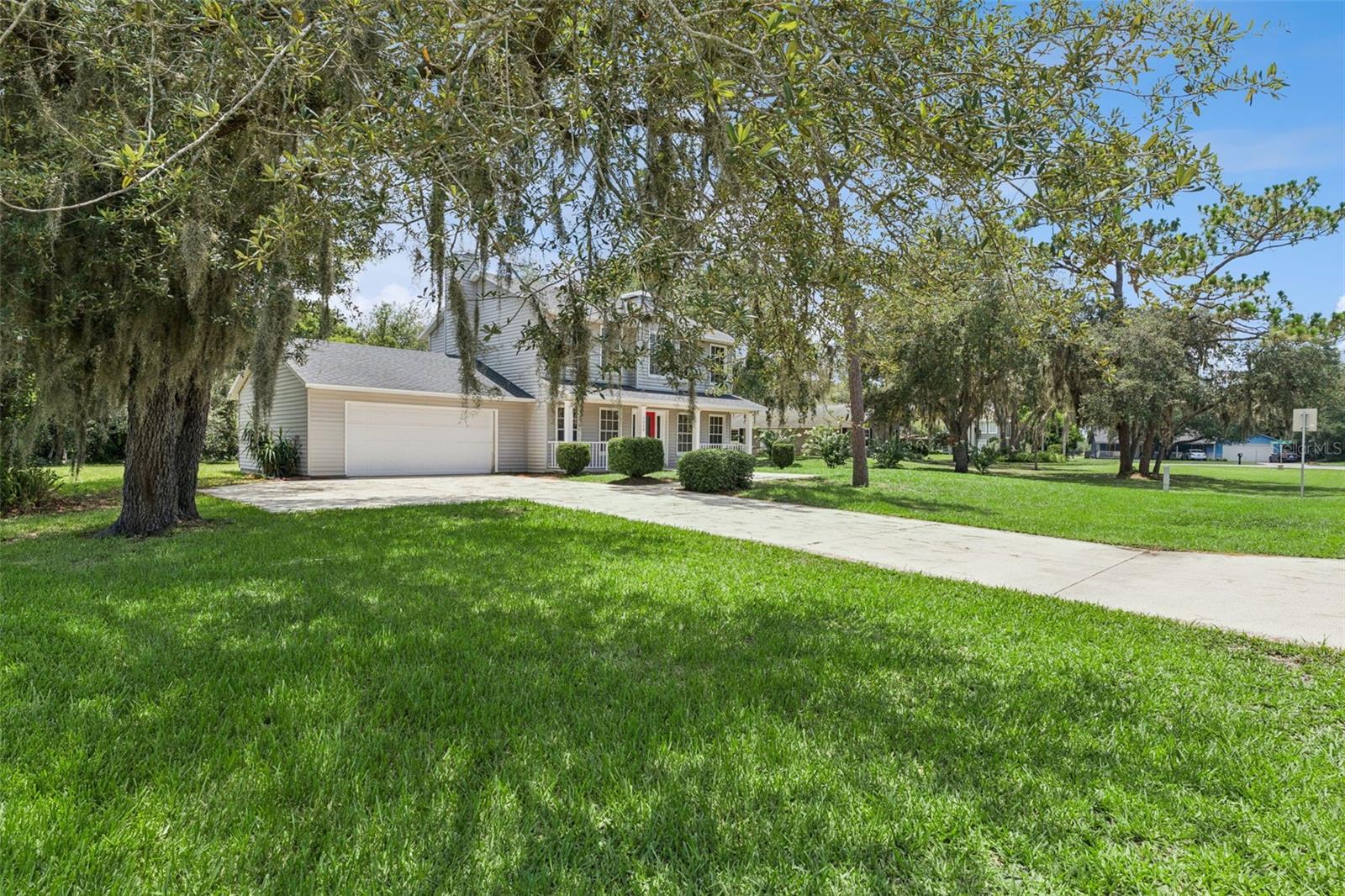 COUNTRY OAKS ESTATES - Residential