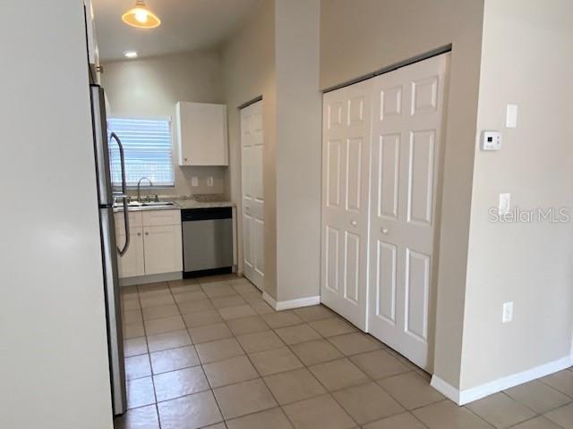 BELLE HAVEN UNIT B REP - Residential Lease
