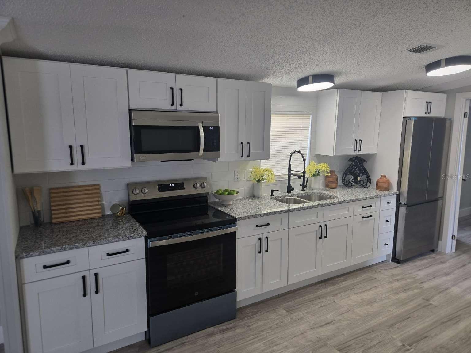 COUNTRY VIEW ESTATES - Residential