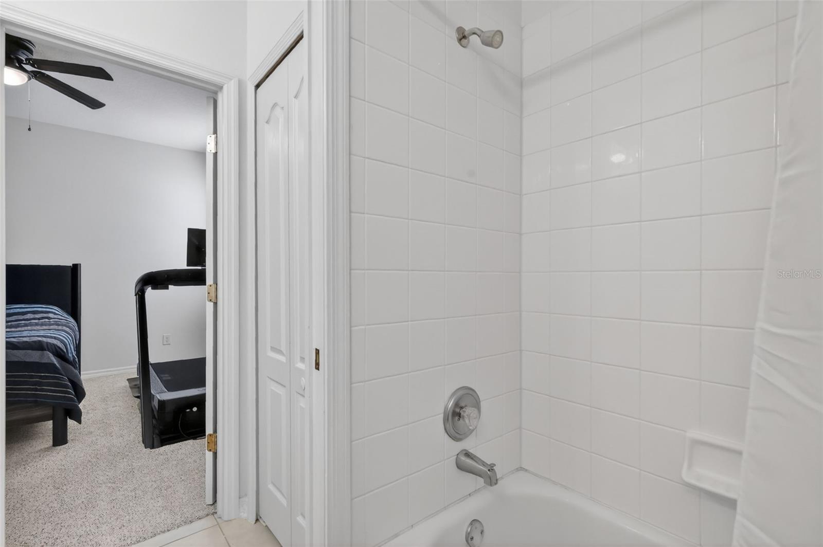 MT DORA COUNTRY CLUB MT DORA PH 02-6 - Residential