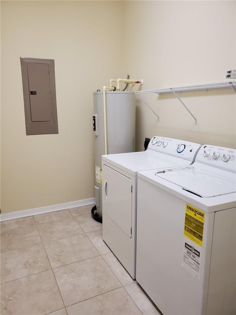 SIGNATURE LAKES PH 3B-6 - Residential Lease