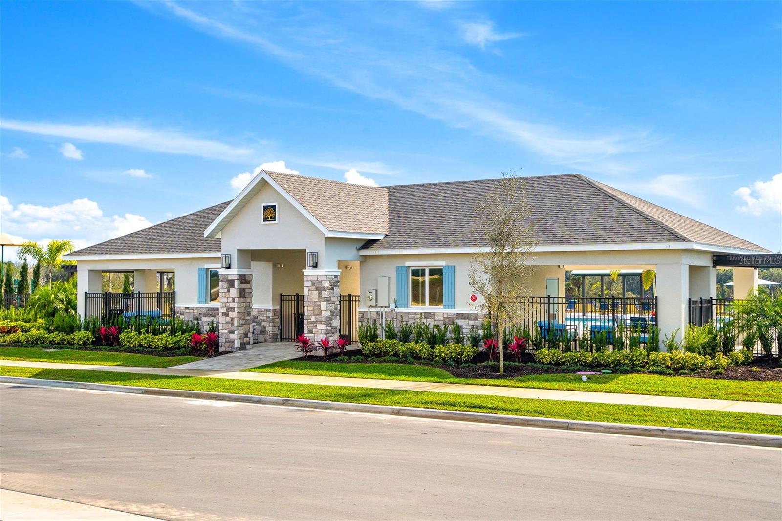 EDEN CREST - Residential