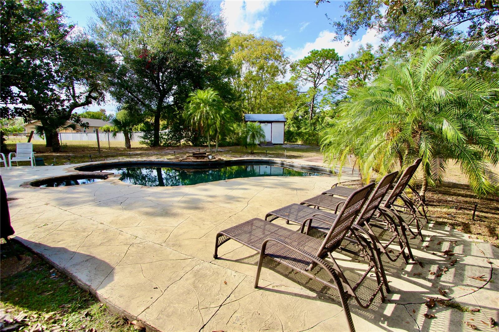 BEL AIRE PINES - Residential