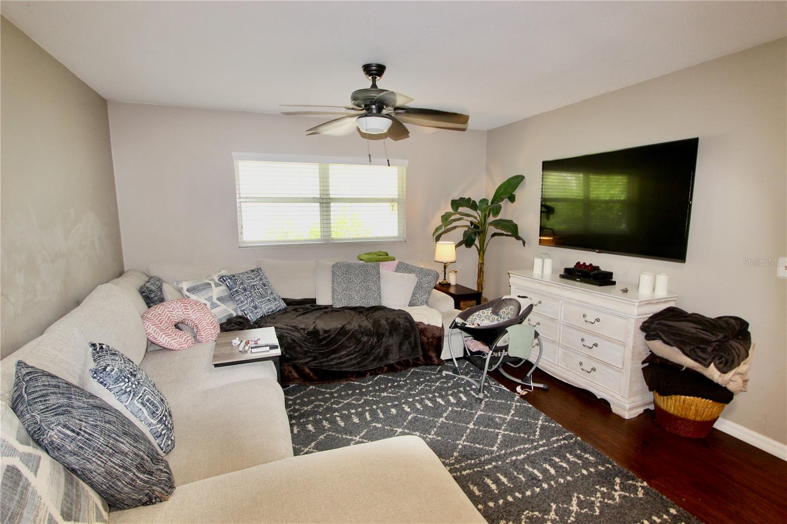 BEL AIRE PINES - Residential