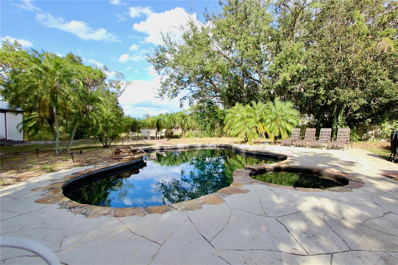 BEL AIRE PINES - Residential