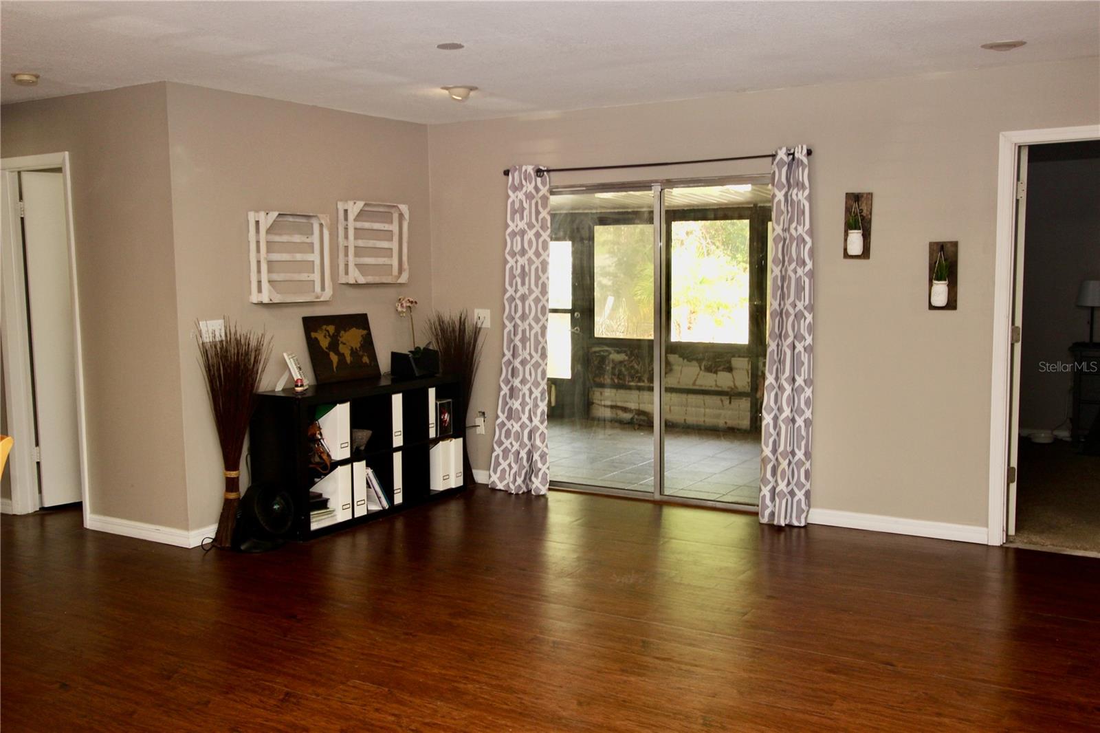 BEL AIRE PINES - Residential