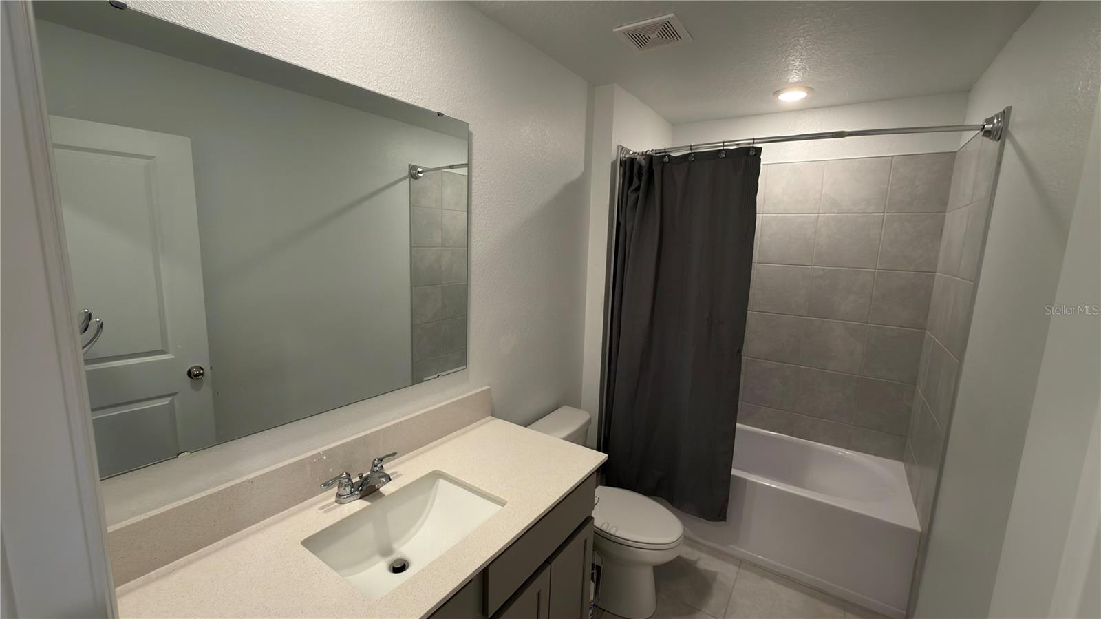 LEOMAS LNDG PH 1 - Residential