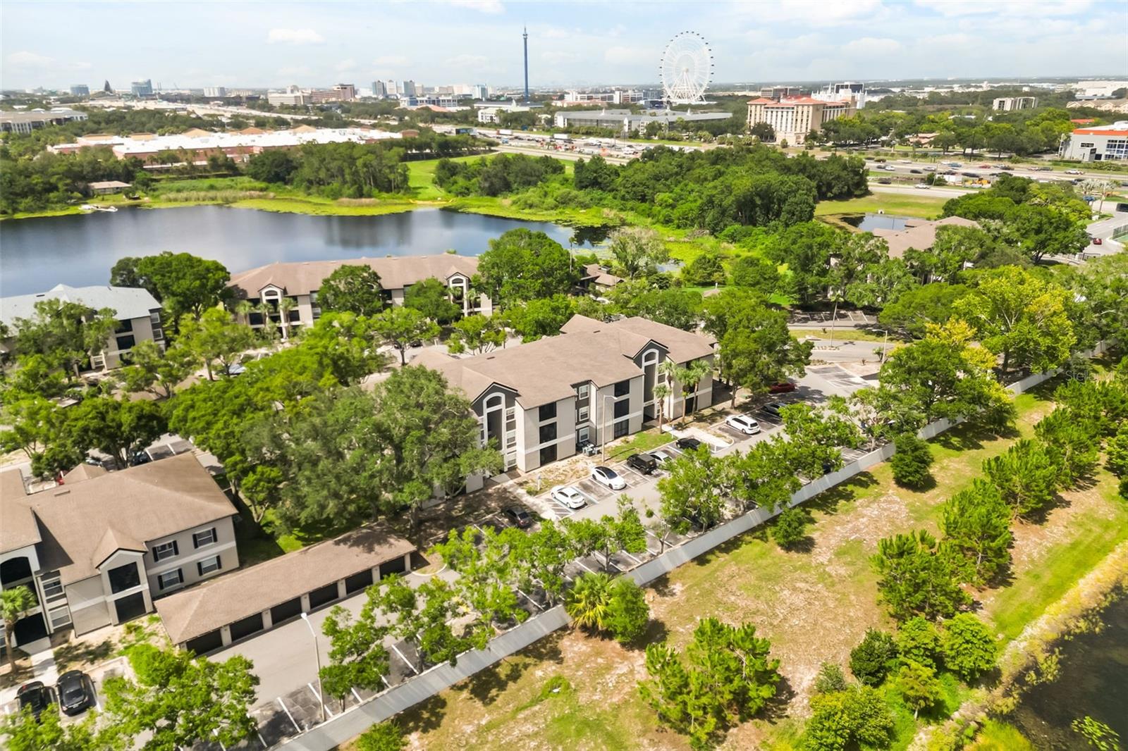 SANDLAKE PRIVATE RESIDENCES - Residential Lease
