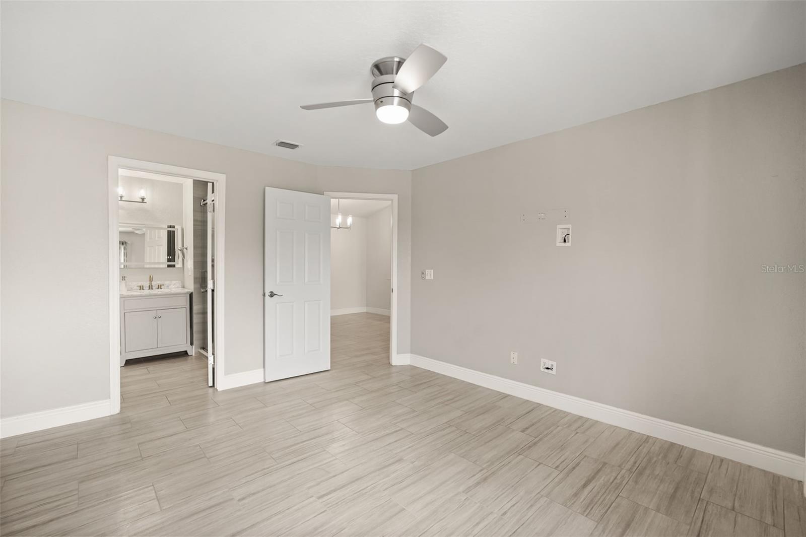 SANDLAKE PRIVATE RESIDENCES - Residential Lease