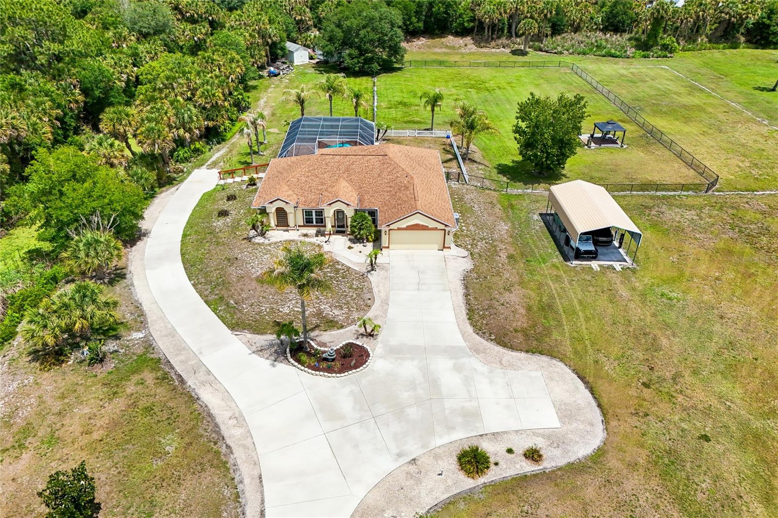 CANAVERAL GROVES - Residential