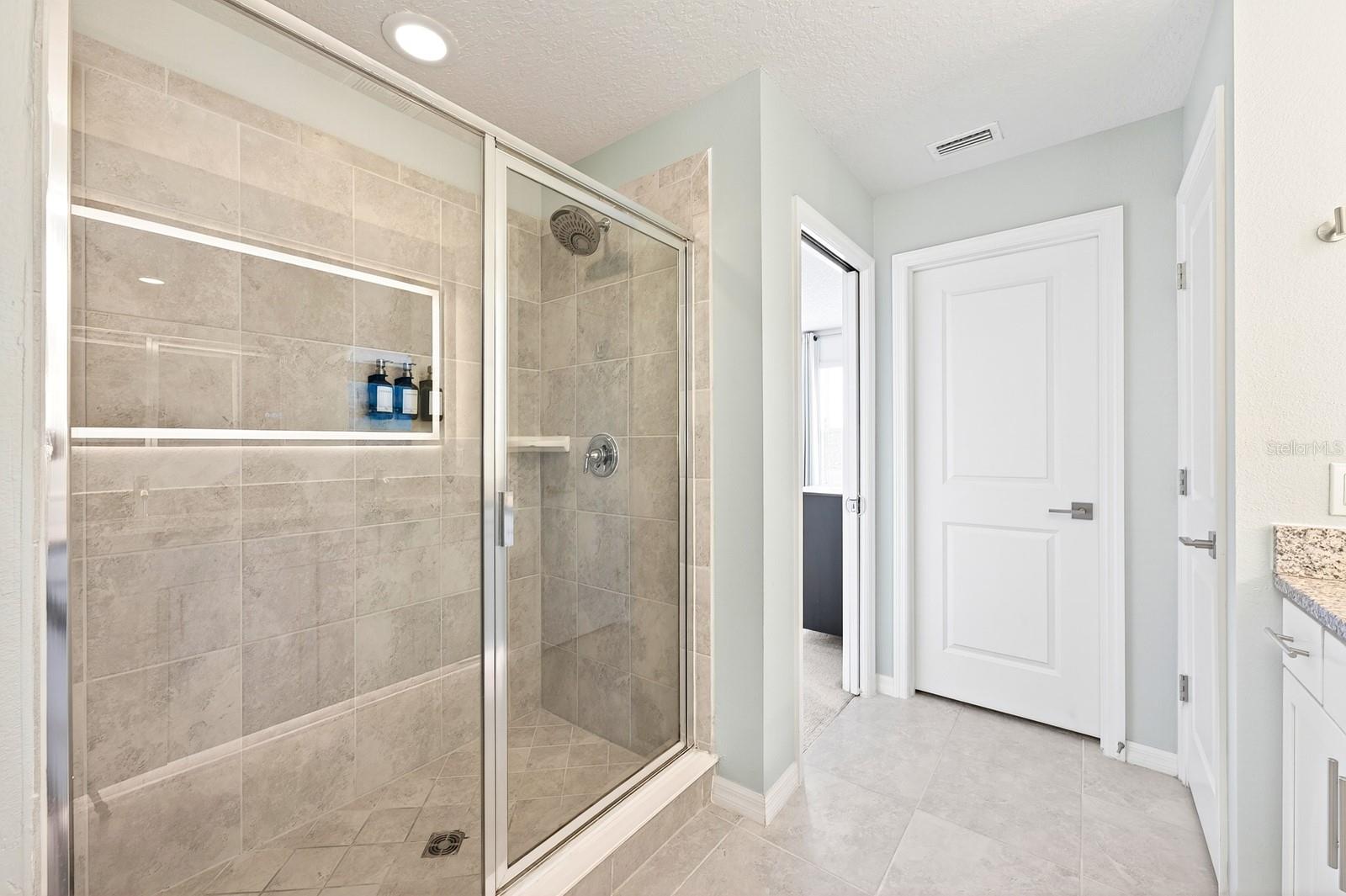 LAKEVIEW POINTE/HORIZON WEST P - Residential