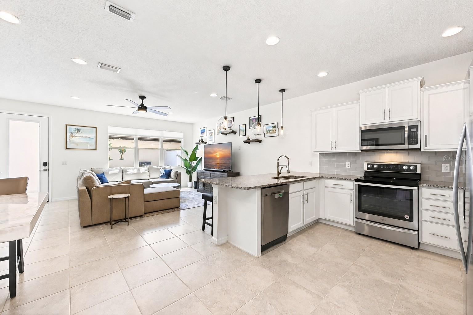 LAKEVIEW POINTE/HORIZON WEST P - Residential