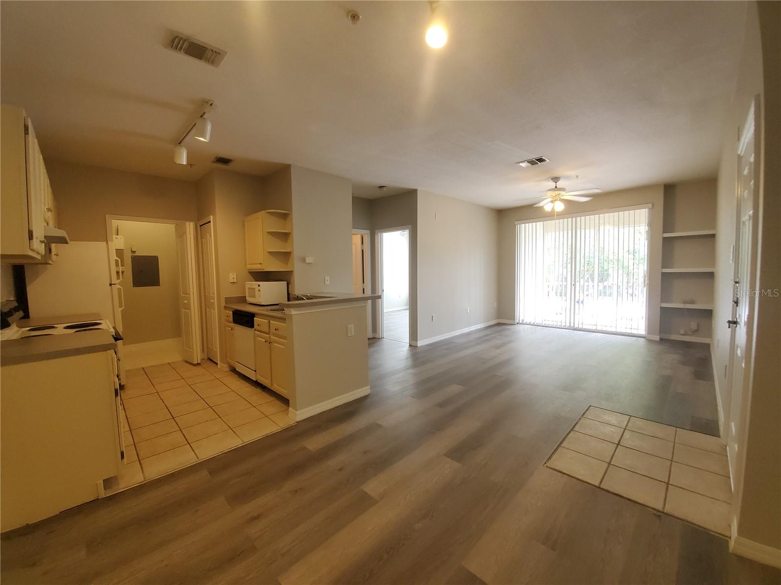 ALLEGRO PALM A CONDO - Residential Lease