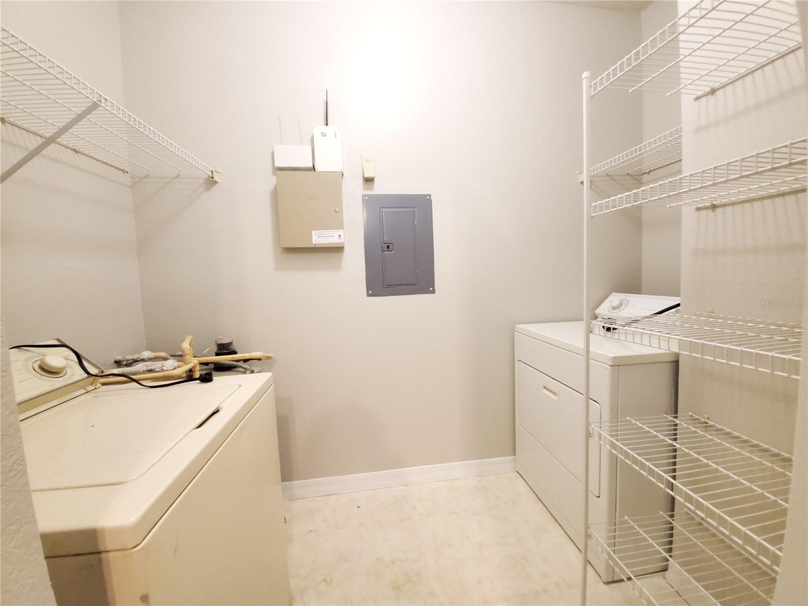 ALLEGRO PALM A CONDO - Residential Lease