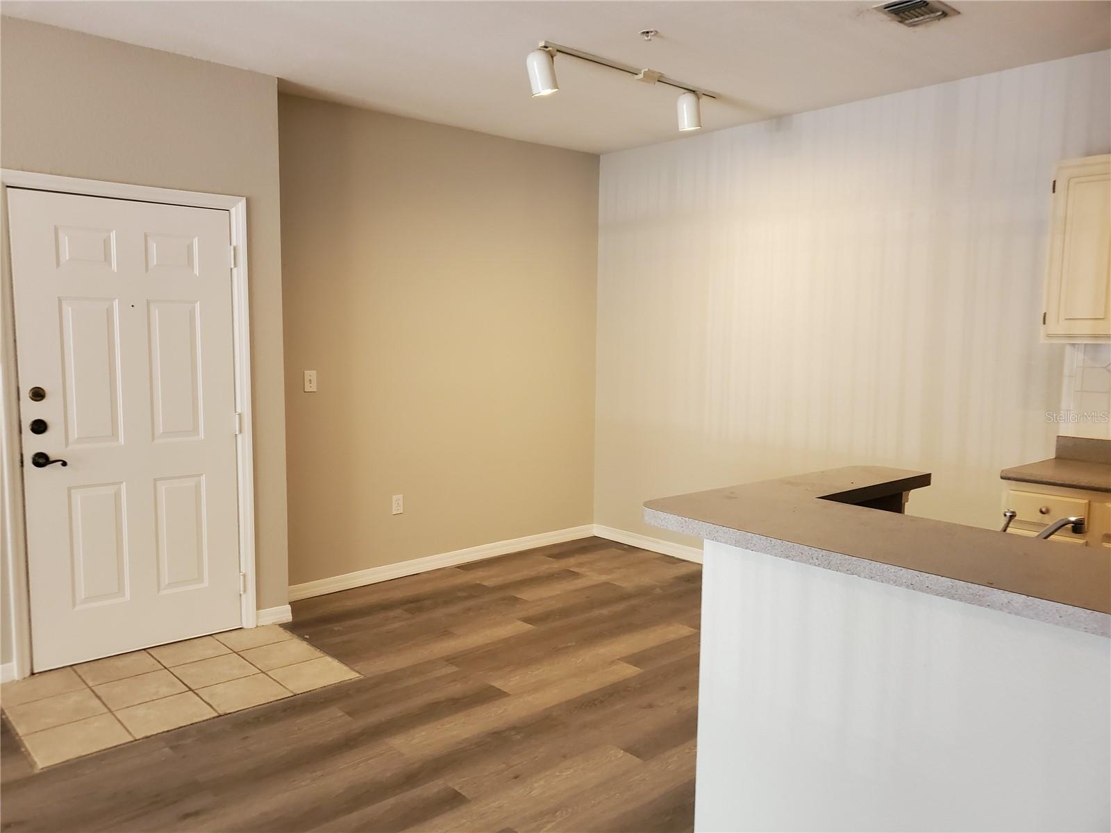 ALLEGRO PALM A CONDO - Residential Lease