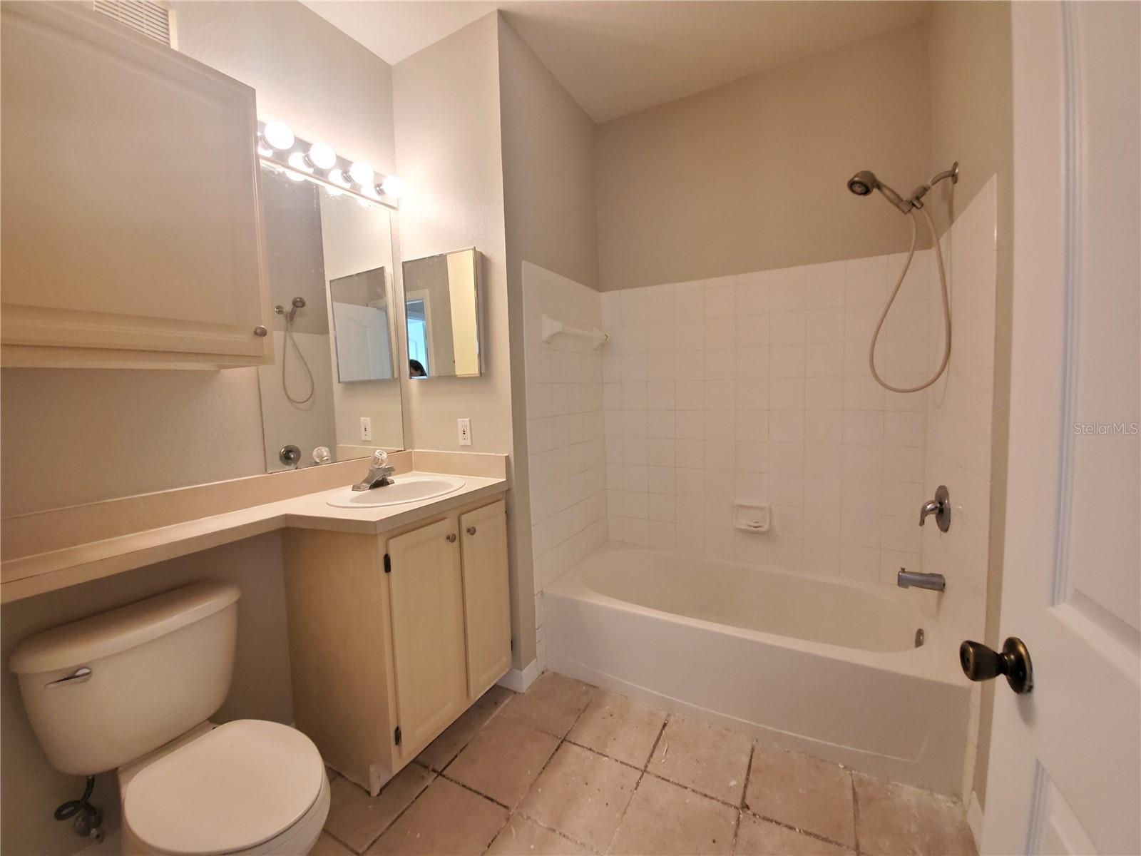 ALLEGRO PALM A CONDO - Residential Lease