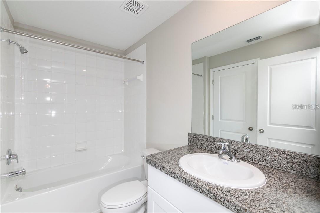 VENTANA TWNHMS AT WATERS EDGE - Residential Lease