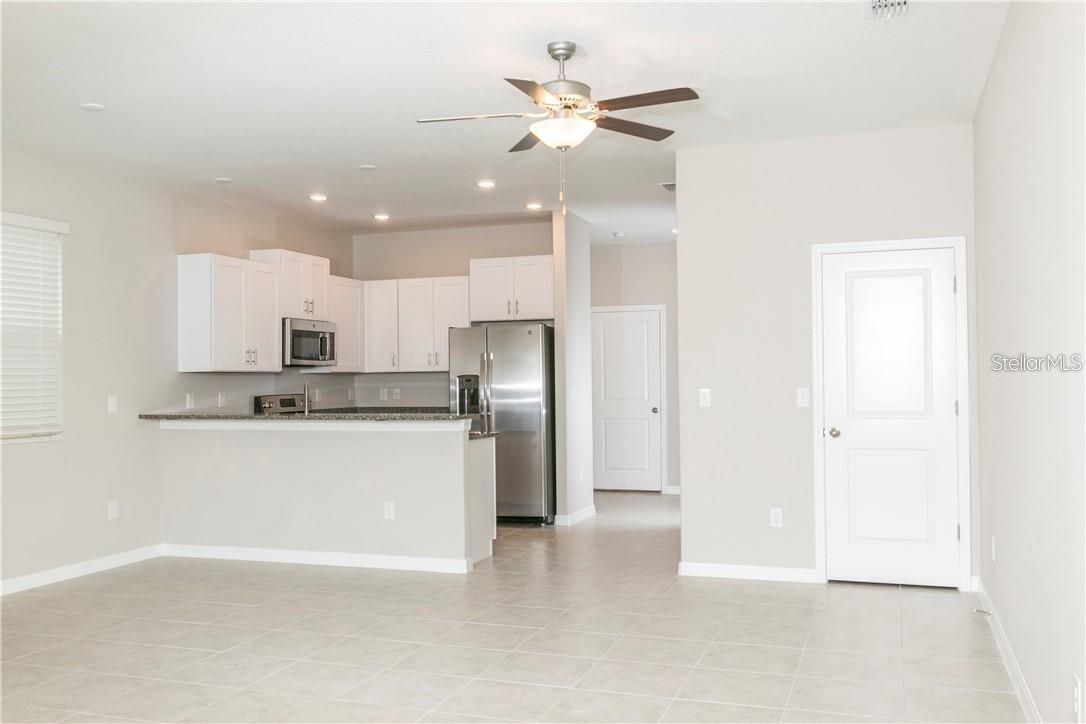 VENTANA TWNHMS AT WATERS EDGE - Residential Lease