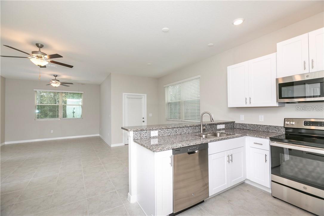 VENTANA TWNHMS AT WATERS EDGE - Residential Lease